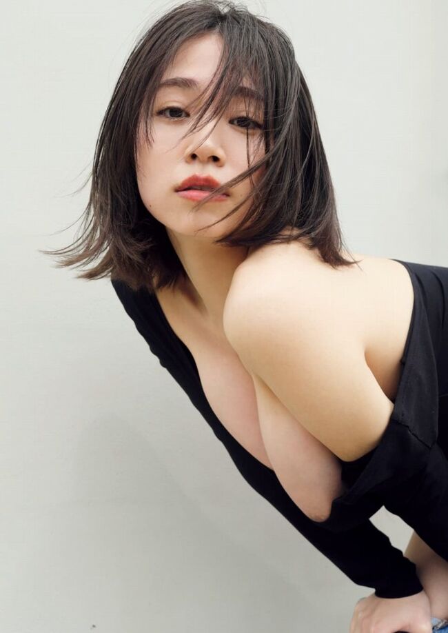 【特典画像44カット53ページ増量】菜乃花LAST写真集 しずく表紙2