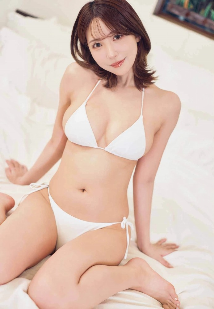 三上悠亜プロフィール画像2