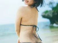 〈DMM限定〉【DMM専用特典カット・動画付き】すみぽん（高倉菫）1st写真集『offcourt』表紙