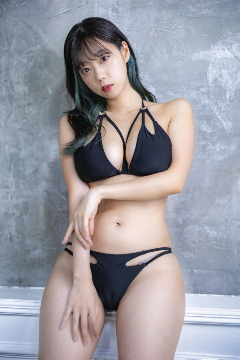 青山ひかる写真集 blueprint表紙1